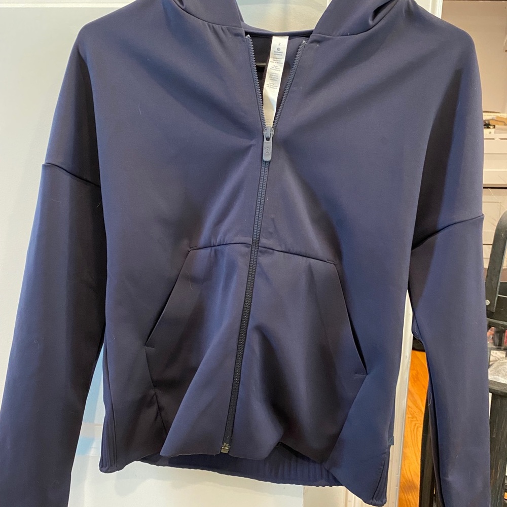 Lululemon size 2